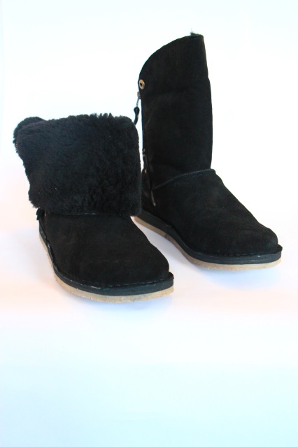 Ladies Sheepskin Boots